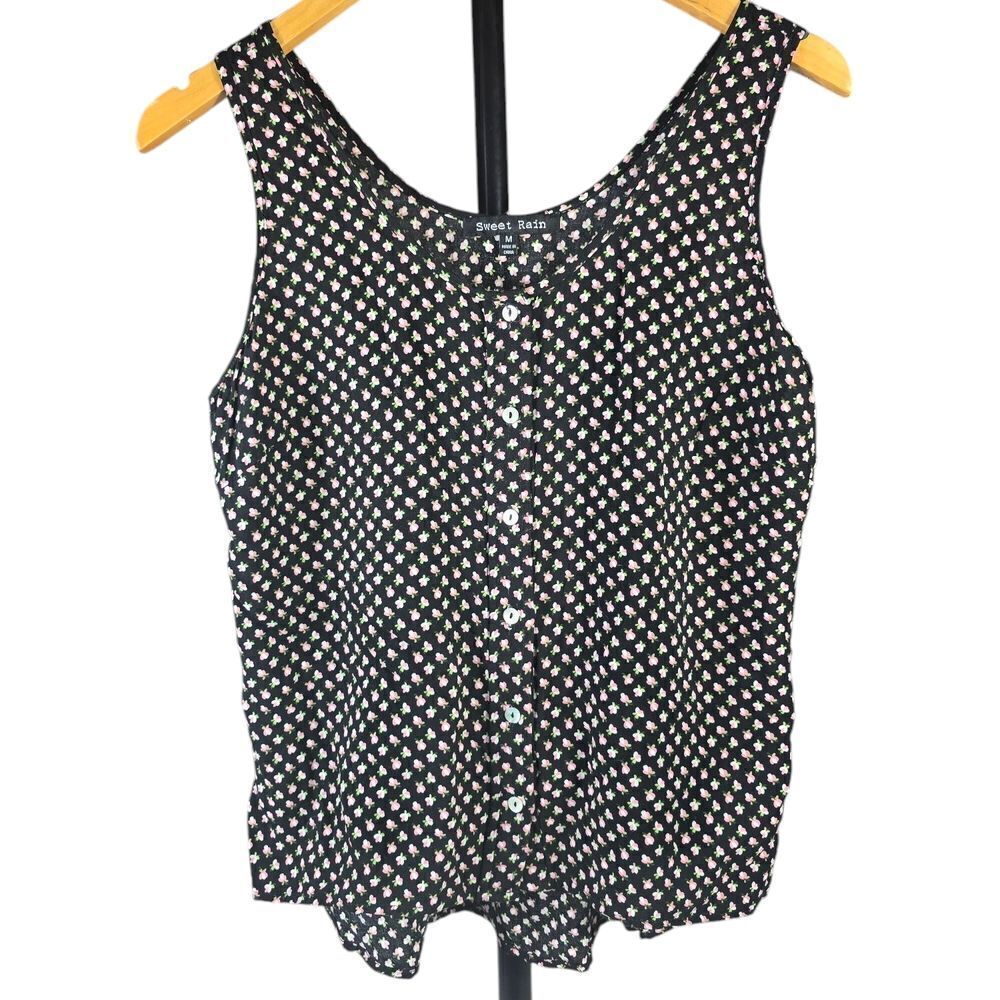 Sweet Rain Black and White Buttoned Tank Top